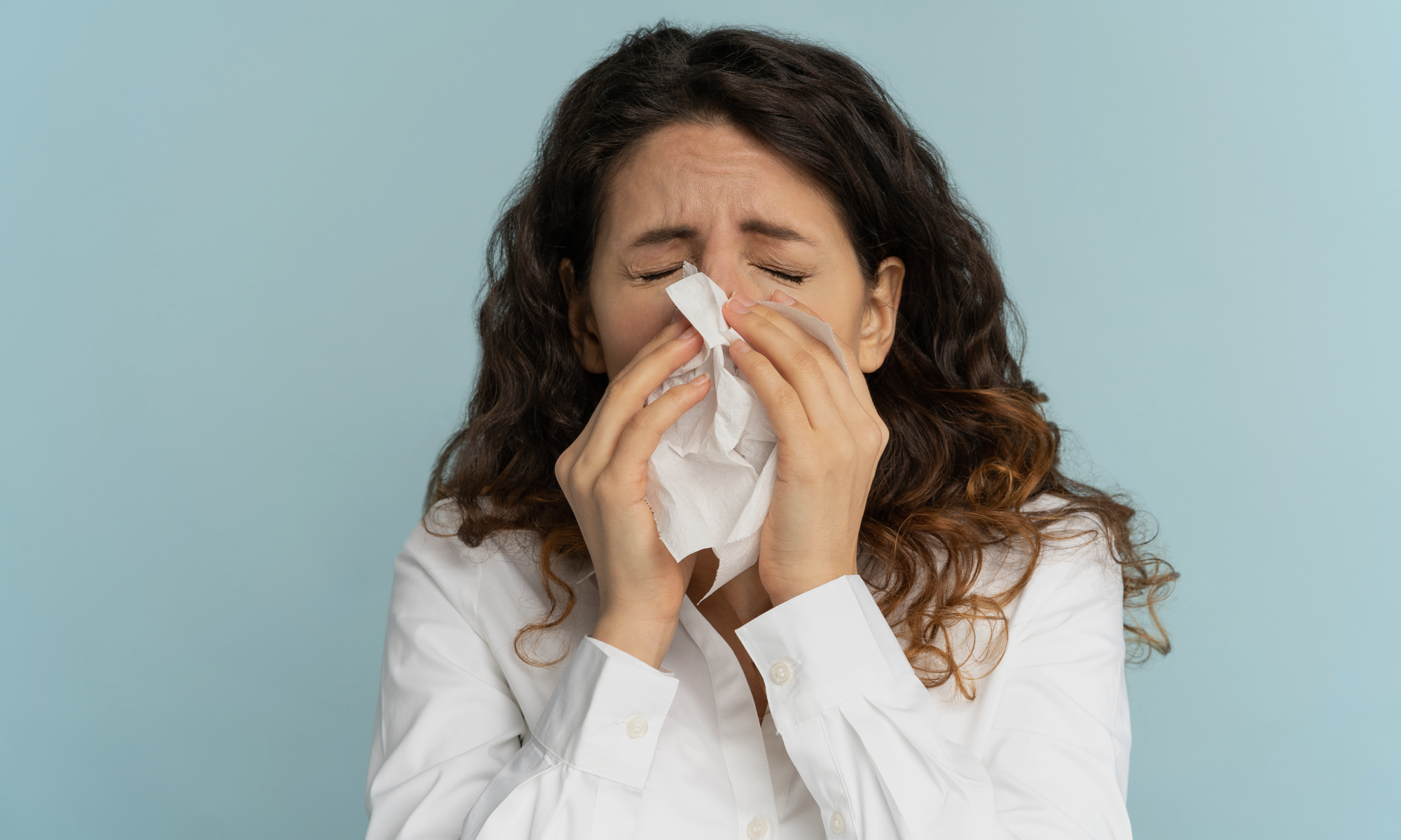 12 Common Foods and Drinks to Help with Allergies Naturally