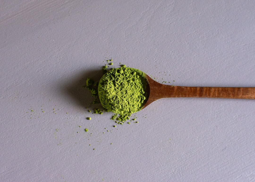 How to Read a Greens Powder Label: What 12 Whole-Food Ingredients Should Look Like