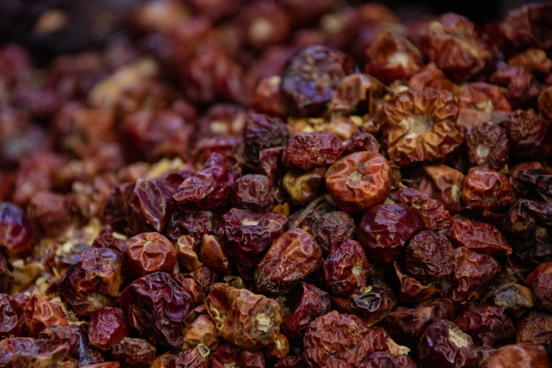 Cayenne, Garlic, and Hawthorn: The Circulation-Supporting Trio